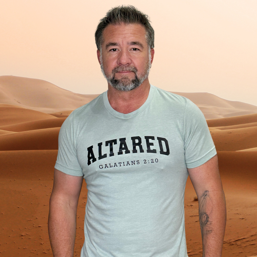 ALTARed T-shirt Collegiate Style